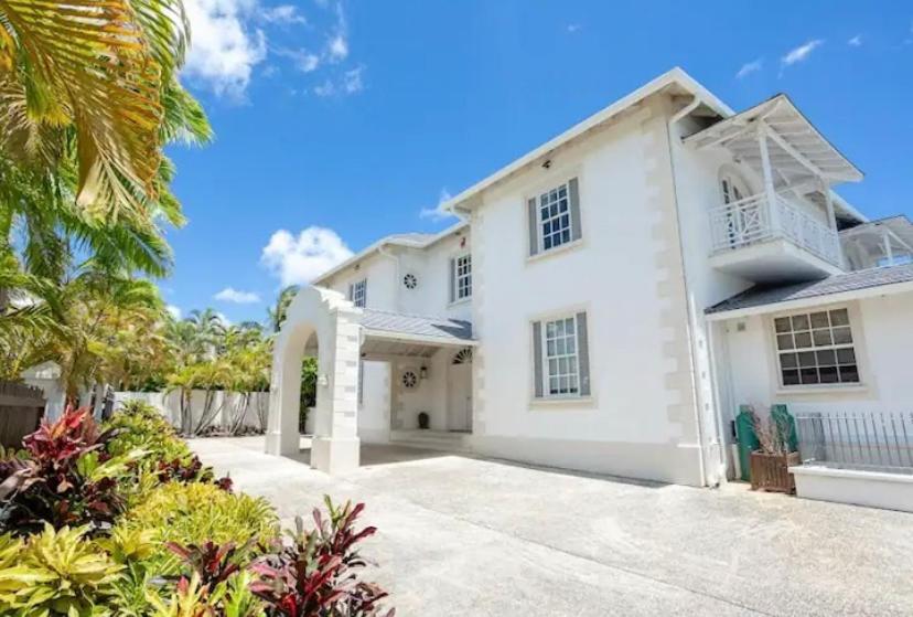 Purple Haze - Infinity Pool Holiday Home Minutes From The Island'S Best Beaches Saint James Exterior photo